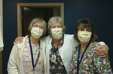 nurses-3-wearing-masks-sm