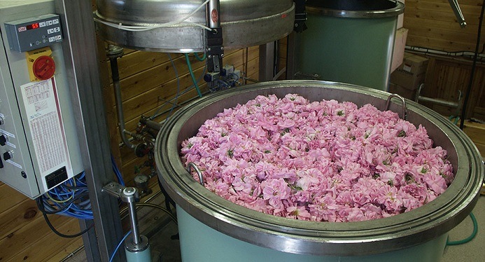 florihana-distillery2