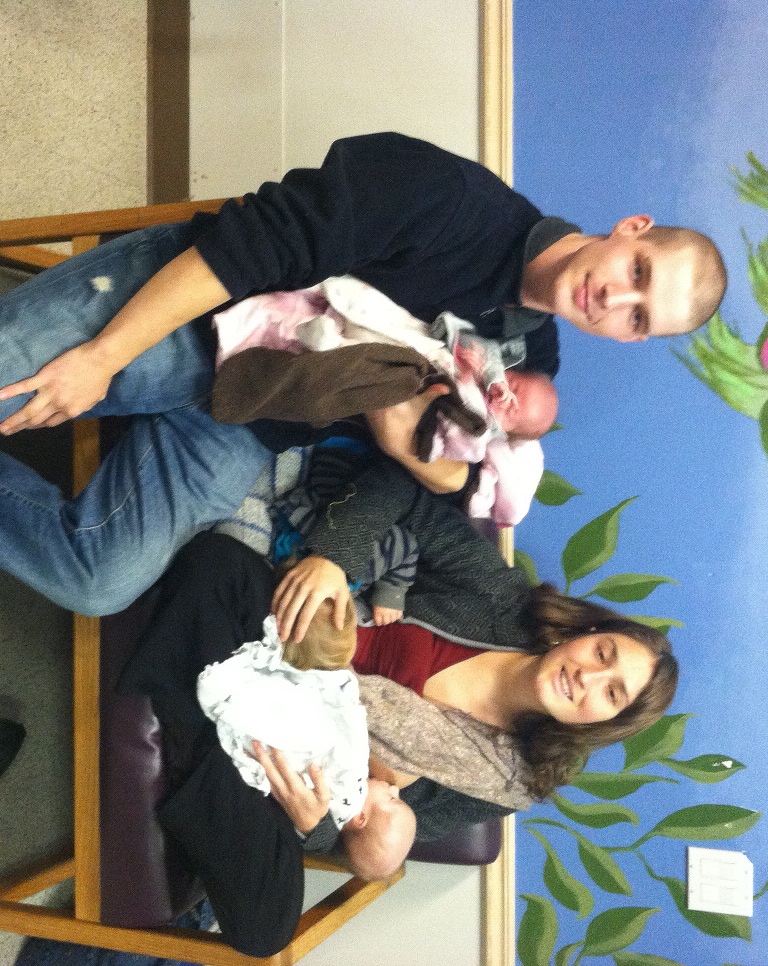 Rengo-family-smiling