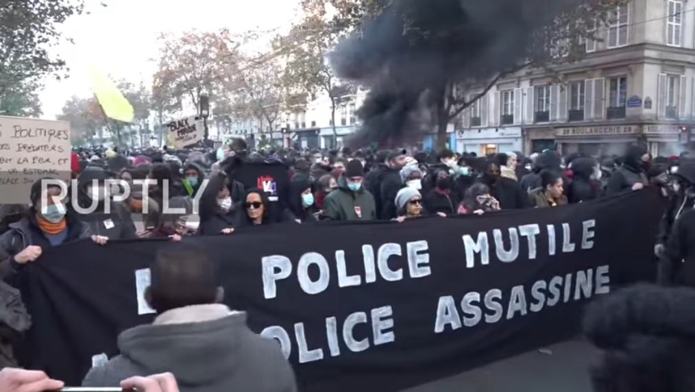 travel to paris with riots
