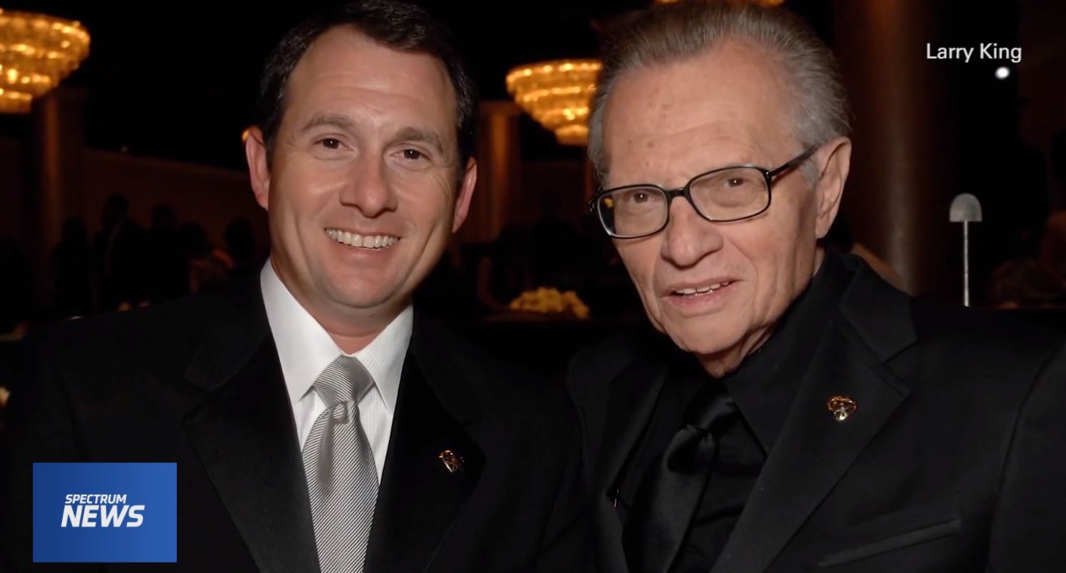 [Image: Larry-King-Sr.-and-Jr.jpg]