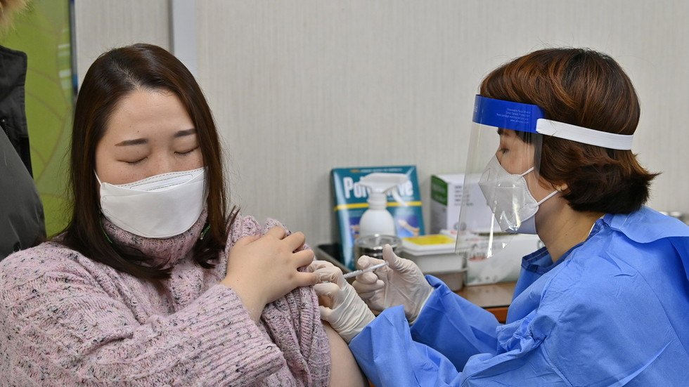 [Image: South-Korea-COVID-vaccine-deaths.jpg]